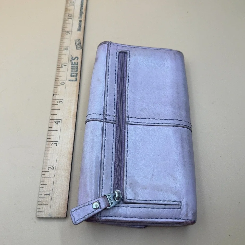 Fossil Maddox Flap Clutch Wallet Lavender Purple Leather Women's